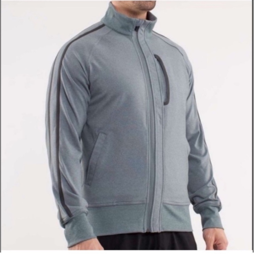 Lululemon Athletic casual grey Kung fu workout athleisure yoga jacket size large